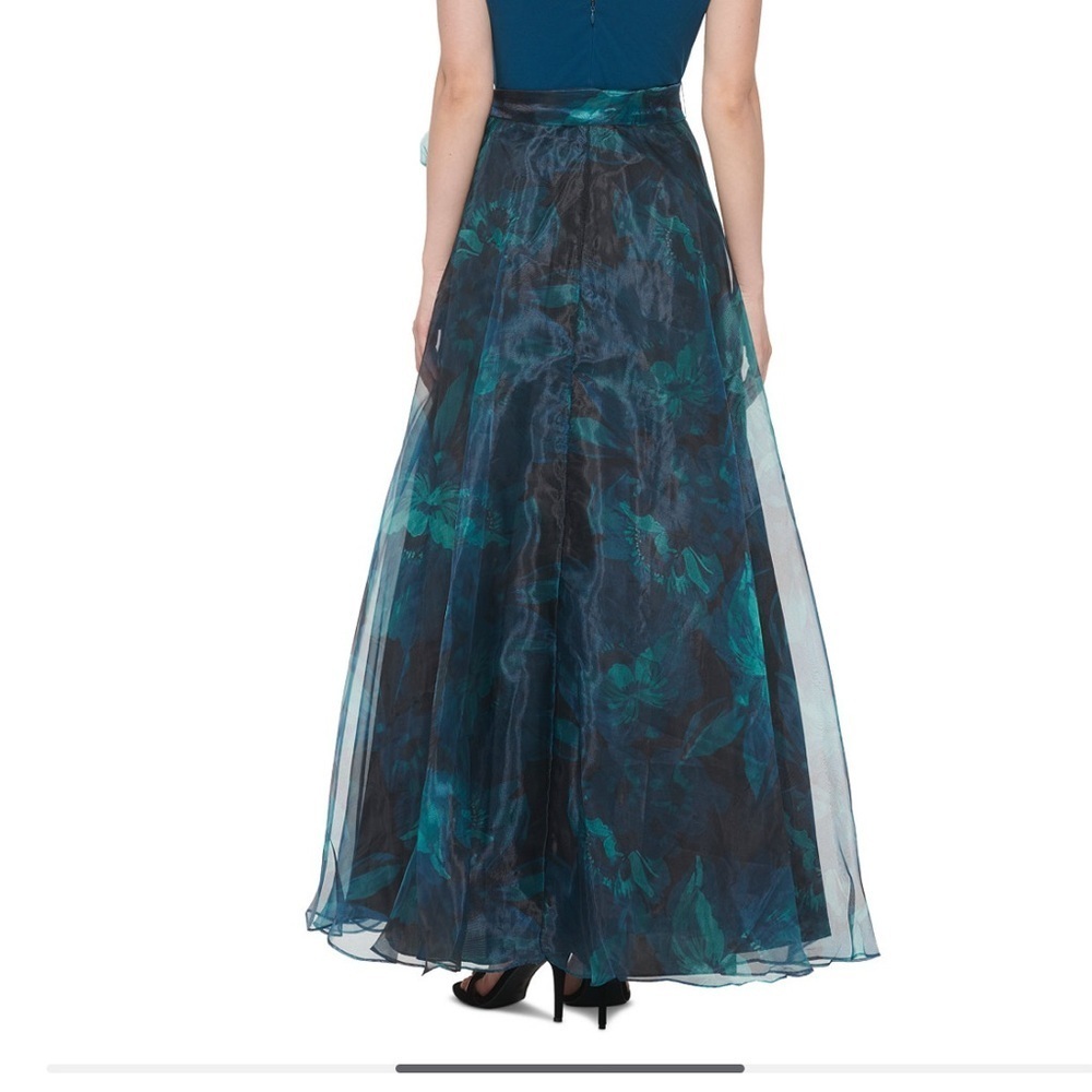 Mixed Media Sleeveless A-Line Gown
Eliza J - Picture 3 of 11